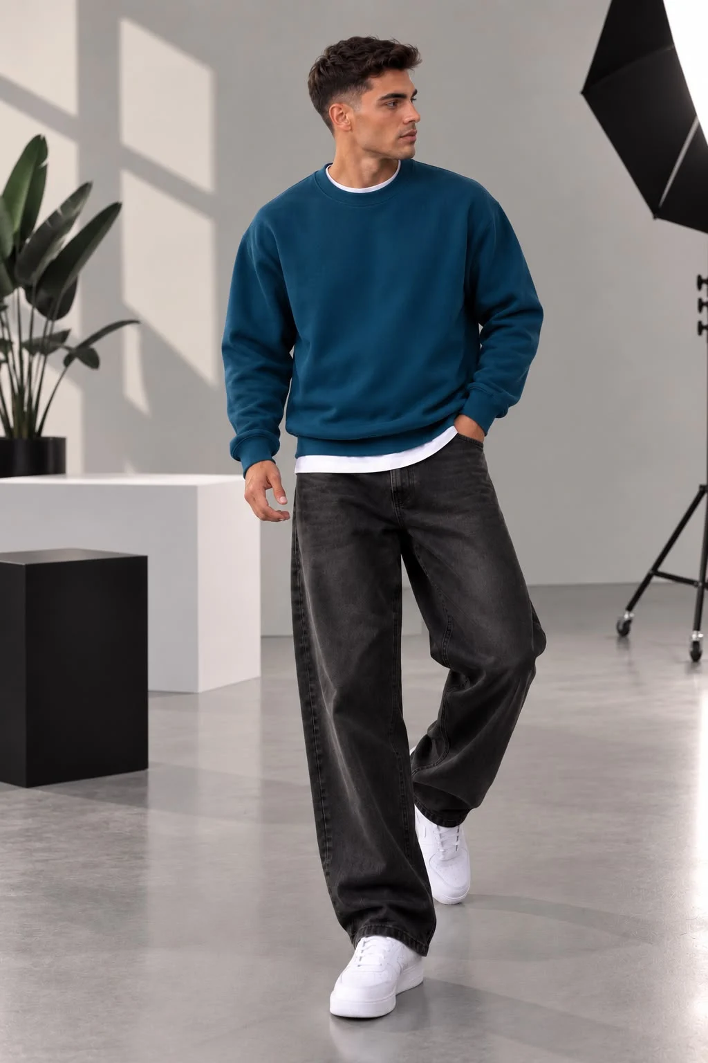 Petrolmavisi 3 İplik  Bisiklet Yaka Basic Erkek Sweatshirt