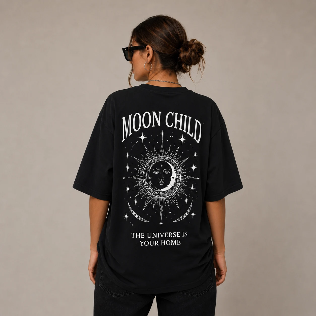 Siyah Moon Child Sırt Baskılı Oversize Kadın T-shirt